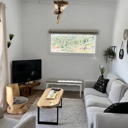 Holiday home «έλα…δάρα»