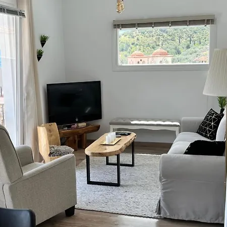 Holiday home «έλα…δάρα»