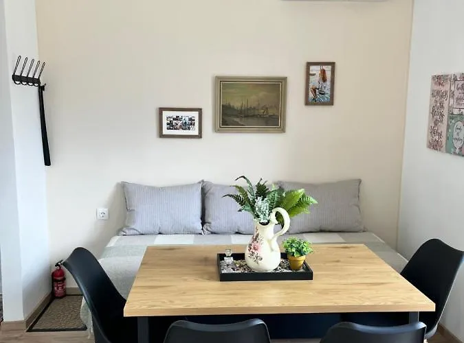 «έλα…δάρα» Дом отдыха